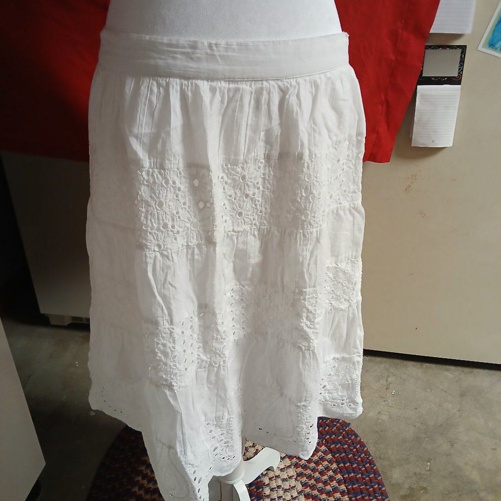 White Studio West Apparel Large Long Flare Skirt - Picture 10 of 12